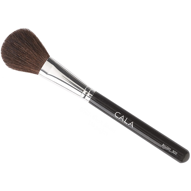 Cala Angled Blush Brush