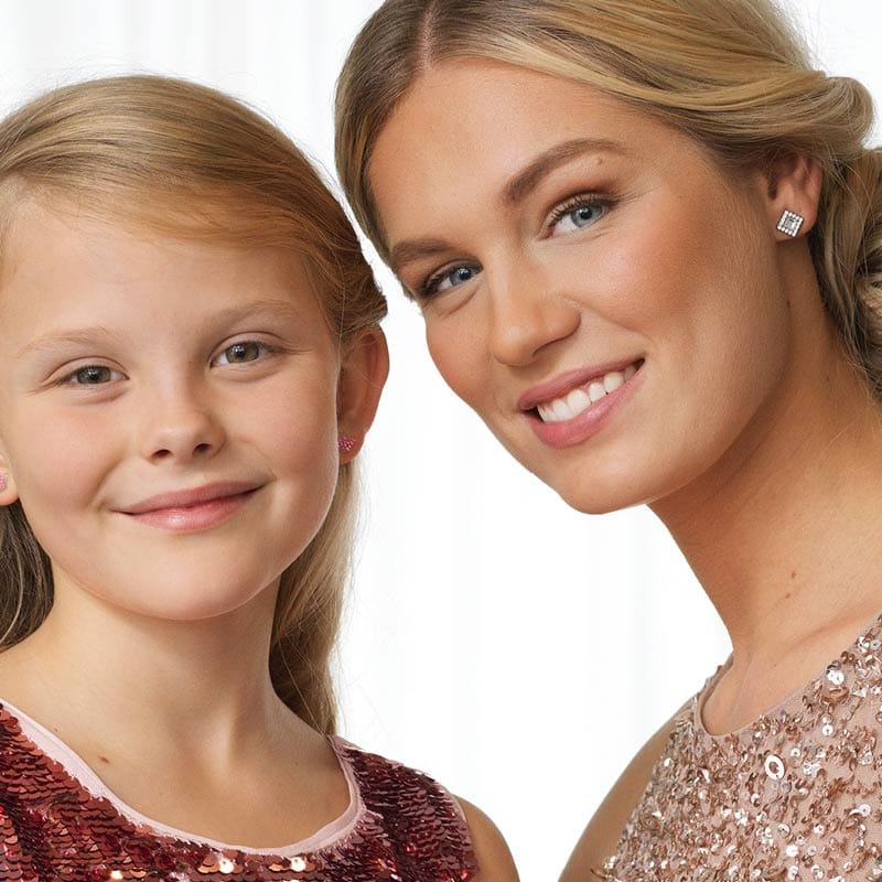 Blomdahl Natural Titanium Earrings - Brilliance Square Halo - Image 4