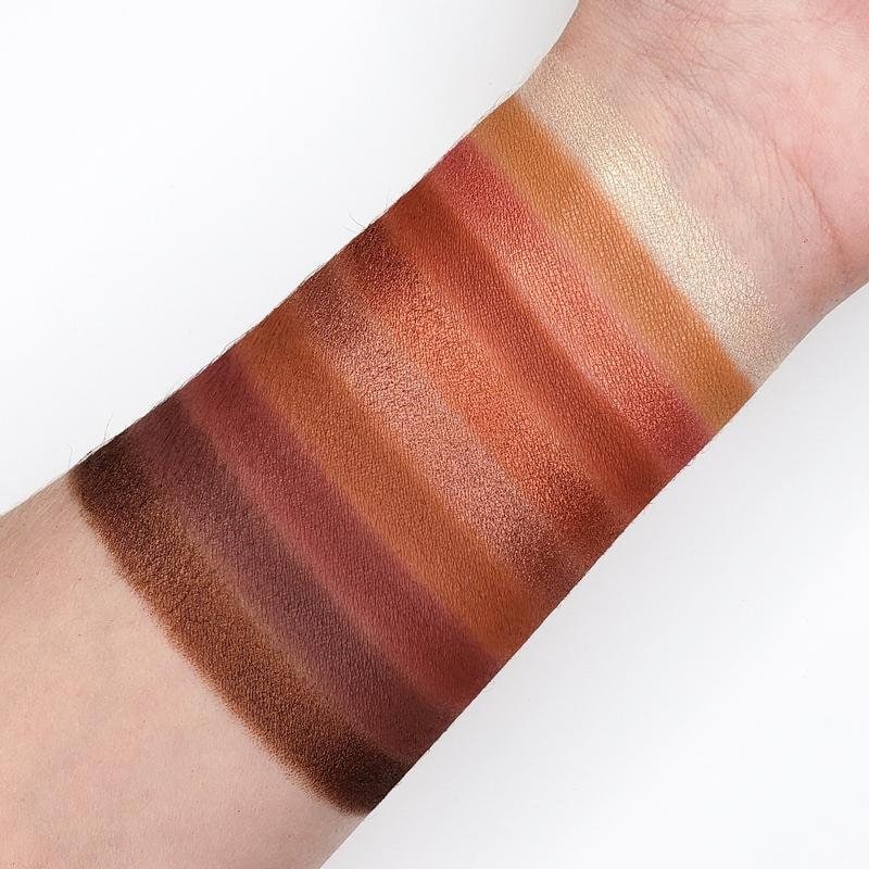 Crown 10 Colour Fuego Eyeshadow Palette - Image 5