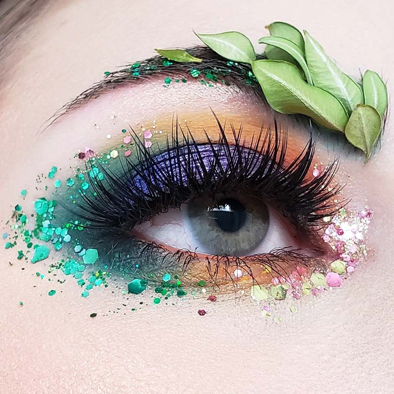 Crown 35 Colour OMG Eyeshadow Palette - Image 3