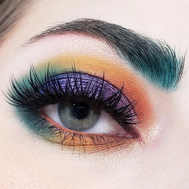 Crown 35 Colour OMG Eyeshadow Palette - Image 6