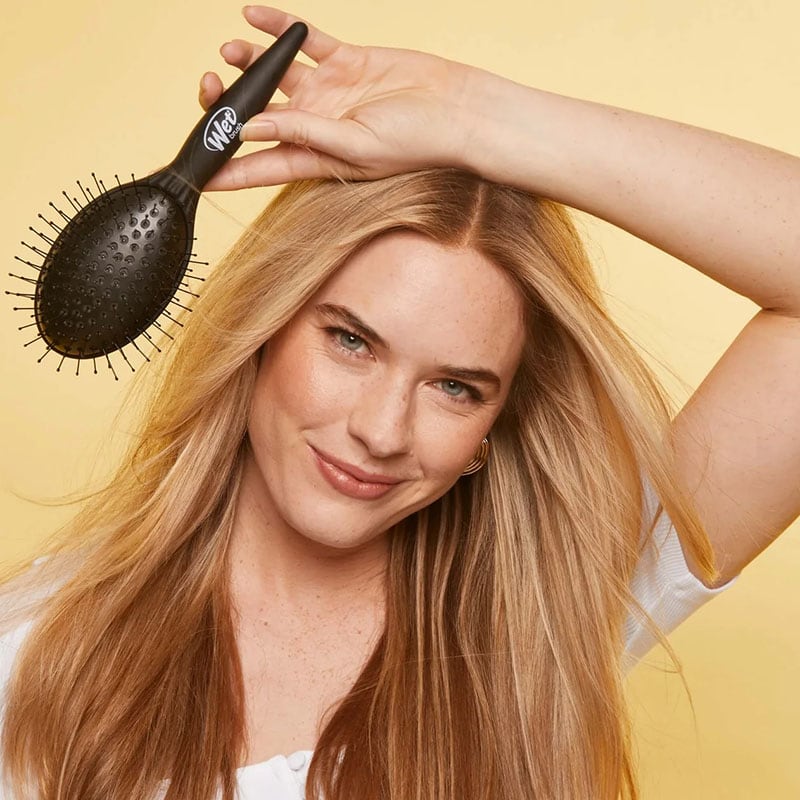 WetBrush Easy Blow Out Brush - Image 4